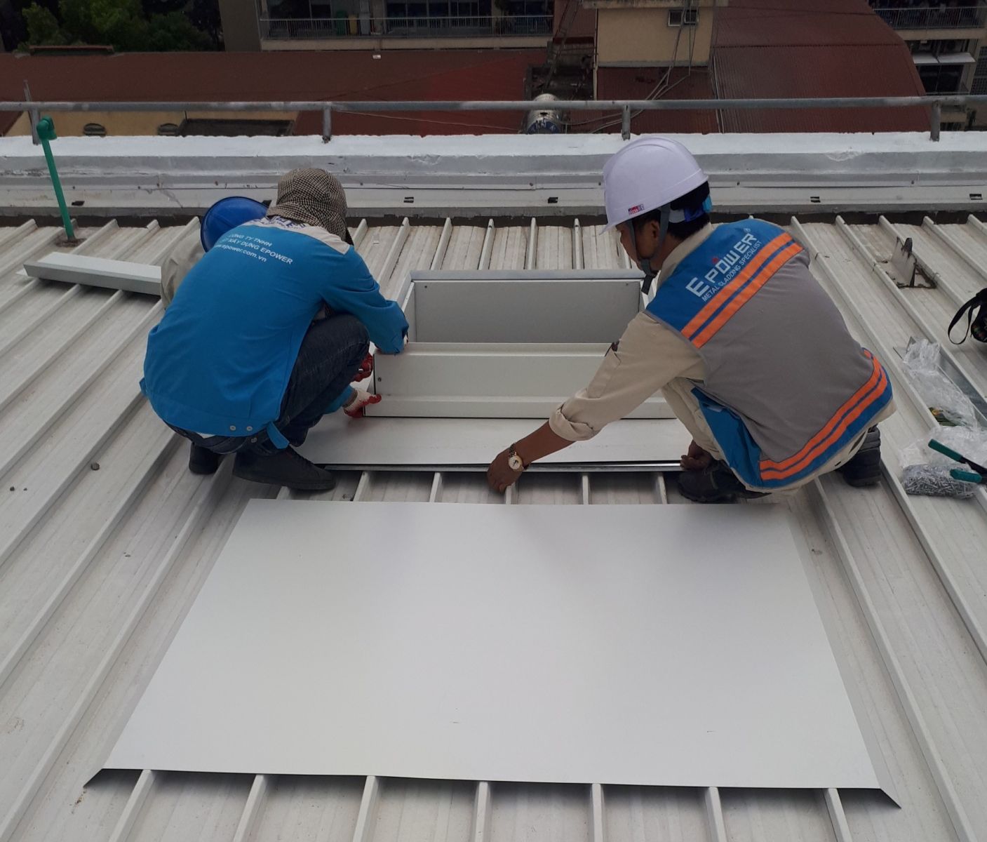 Chọn vị trí lắp cửa lên mái phù hợp với mục đích sử dụng